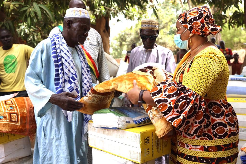 Depuis plusieurs jours, la caravane de la présidence de la République sillonne plusieurs localités du Mali pour apporter une bouffée d’oxygène aux populations dans le cadre de l’opération Jigi Sigi.