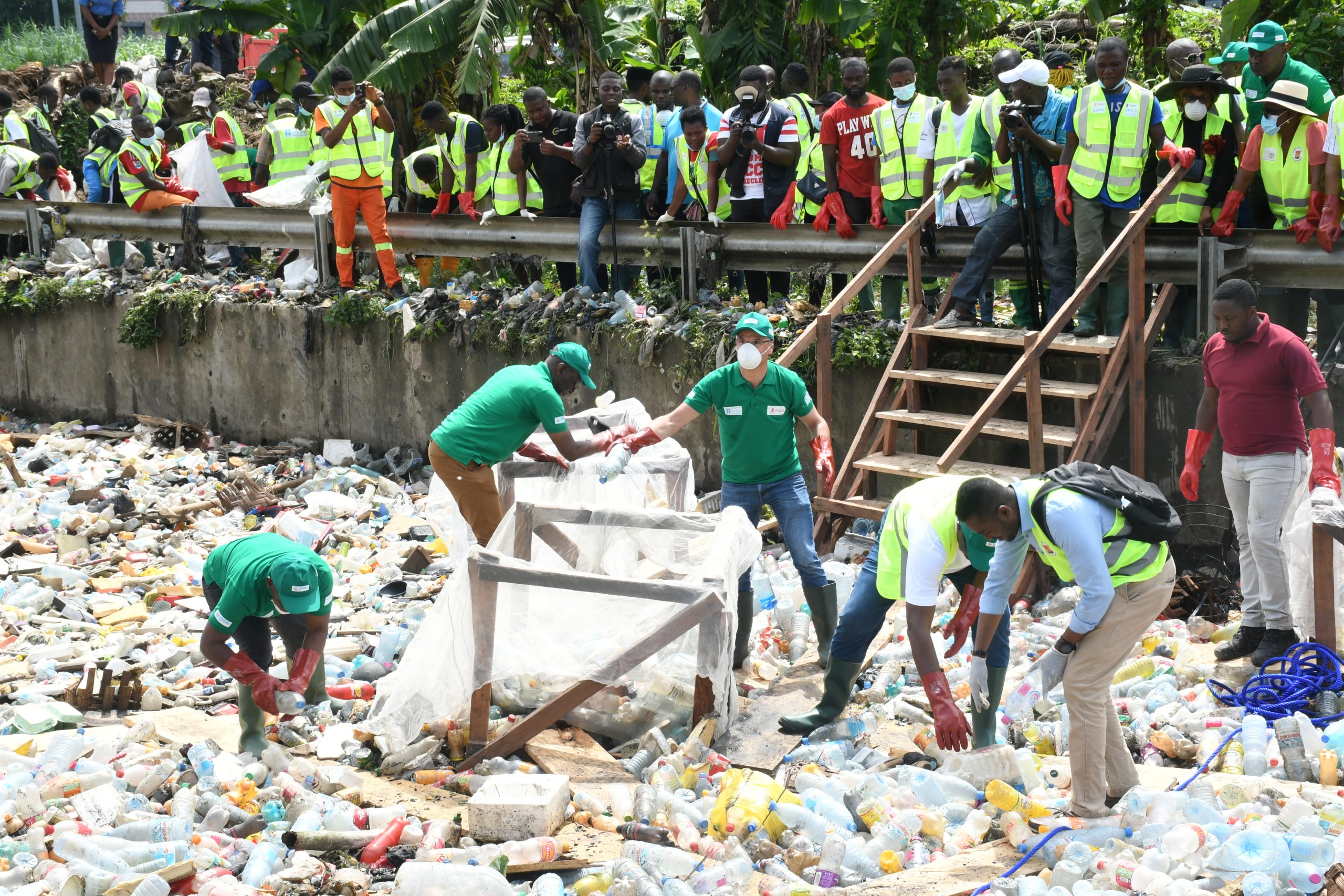 L’annonce a été faite le 5 juin 2023 par le top management de l’entreprise à l’occasion de la journée mondiale de l’environnement. A cette occasion, la société brassicole a organisé une série d’activités dans plusieurs villes camerounaises.