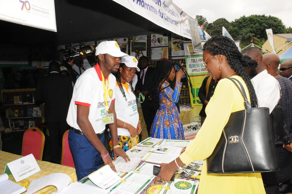 A la 12ème édition du Salon de l'Action Gouvernementale qui se déroule du 22 juillet jusqu'au 29 juillet 2023, au Palais polyvalent des sports, la Commission des Droits de l’Homme du Cameroun promeut et explique ses trois principales missions : « la promotion, la protection des Droits de l'Homme et la prévention de la torture ». Elle fait également connaître son numéro vert (1523) au grand public.