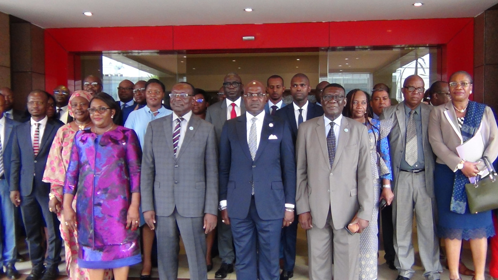 La remise officielle du Plan Directeur d’Industrialisation et de Diversification Economique en Afrique Centrale (PDIDE-AC) a eu lieu lors de la réunion régionale de réflexion sur l’union douanière et le plan d’industrialisation et de diversification économique tenue du 18 au 21 juillet 2023 à Libreville, au Gabon.