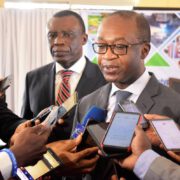 Selon l'annuaire statistique 2022, le Cameroun compte 350.889 entreprises. 349.722 sont des PME, avec 15.601 entreprises créées dans les Centres de Formalités de Création des Entreprises (CFCE) en 2022. Les TPE sont les plus représentées avec 83,73% des stocks des PME et sont portées pour la majorité par des jeunes dont la tranche d'âge de situe entre 35 et 45 ans.