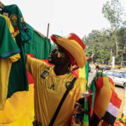 Ça bouillonne dans les rues des capitales politique et économique du Cameroun à quelques heures de la rencontre de ce lundi 15 janvier 2024 au Stade Charles Konan Banny de Yamoussoukro (Côte d’Ivoire), à 18h.