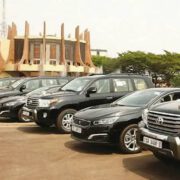 Lors de son traditionnel message à la nation le 31 décembre dernier, le chef de l'État, Paul Biya, est revenu sur le sujet. A cet effet, le président de la République réitérait, fermement, au gouvernement ses instructions antérieures, visant à réduire les dépenses de fonctionnement.