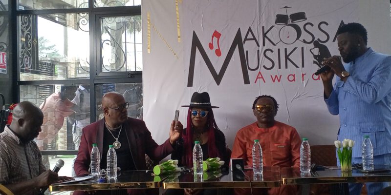 Le Makossa Musiki Awards initié par Junior Eyango, neveu de la légende vivante Prince Ndedi Eyango, veut réussir le pari de réveiller ce rythme musical en voie de disparition. Ce sera à travers une cérémonie de récompense de ceux qui gardent la flamme allumée malgré la dégringolade.