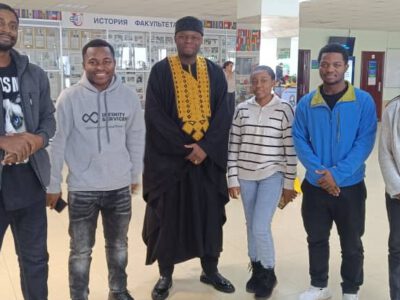 L’Administrateur Directeur Général du Centre Linguistique Russe du Cameroun, Simon Dupong, est en séjour de travail en Russie. Un voyage aux retombées juteuses pour les étudiants camerounais.