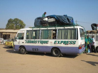 Selon l’administrateur civil principal, Dahirou Yaya, les responsables de cette agence de voyage de son territoire de commandement ont procédé, de façon unilatérale, à l'augmentation du coût du transport Belabo-Bertoua, passant de 1500 FCFA à 2000 francs CFA. Lire le communiqué de l’autorité administrative.