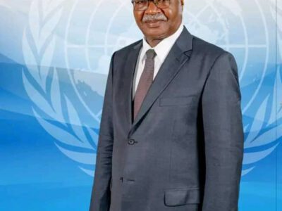La nouvelle vient de tomber. Le Conseil exécutif de l'Union africaine, réuni à Addis-Abeba en Éthiopie, dans le cadre de la 37e Conférence des chefs d'Etats et de gouvernements de l'organisation panafricaine, a entériné très tôt ce matin, la candidature du Camerounais à ce poste après le retrait de l'Afrique du Sud qui était également en lice. 