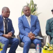 L’essentiel à retenir de la rencontre organisée ce 18 mars 2024 entre la société de communication, La lettre Sarl, la Bourse des valeurs Mobilières de l’Afrique Centrale (Bvmac) et la Commission de Surveillance du marché Financier de l’Afrique Centrale (Cosumaf), organisateurs de la deuxième édition des « Cemac’s Capital Market Awards ».