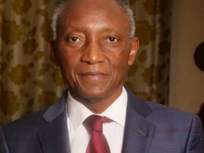 Les  assises que va  abriter La Maison du Médecin, siège de l'ONMC, au quartier Nkol- Eton à Yaoundé le 5 avril 2024, auront pour thème  « Problématique de l'emploi des jeunes médecins : états des lieux et perspectives ». 
