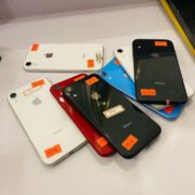 Le vol des téléphones portables est un phénomène qui affecte des millions de personnes dans le monde entier. Ce qui se passe avec ces appareils arrachés à leurs propriétaires est souvent négligé. Au-delà du simple acte de vol, ces téléphones entament souvent une nouvelle vie, loin de leurs propriétaires légitimes.
