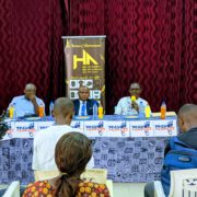 La capitale économique camerounaise accueille la première édition de « Tanga Ngando ». Le concept a été présenté à la presse ce lundi 29 avril 2024, à la délégation régionale des Arts et de la culture pour le littoral. Les activités y relatives se tiendront  du 1er mai au 1er juin 2024.