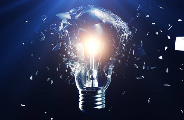 Les habitants de ce quartier situé dans le troisième arrondissement de la capitale économique camerounaise sont martyrisés par les coupures intempestives de l’électricité. Les dégâts matériels sont énormes.