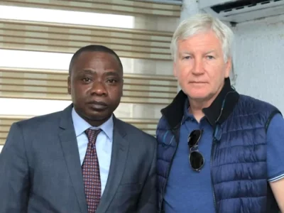 Comme annoncée, la rencontre entre le Belge et le Secrétaire général de la Fédération camerounaise de football s’est déroulée ce lundi 13 mai 2024 au siège de l’instance faitière, à Yaoundé. Contrairement à ses affirmations, le conseiller technique numéro un au ministère des Sports et de l’éducation physique n’aurait pas assisté à cette assise.