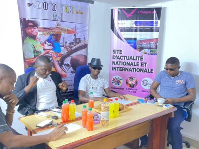 Le single a été présenté aux hommes de médias le jeudi 13 juin 2024, dans les locaux de l’agence de communication et de campagne digitale Ndengue Consulting, sis au quartier Akwa dans la capitale économique camerounaise.