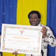 L’évangéliste camerounais est ainsi couronné par l’association africaine pour son rôle crucial pour la promotion du vivre-ensemble et de l’entrepreneuriat.
