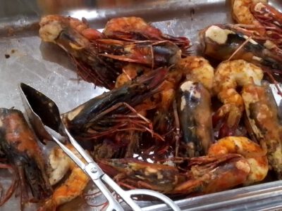 Piloté depuis trois ans par l’Hôtel Sawa, situé au cœur du quartier administratif de la capitale économique camerounaise, le concept Seafood Evening est renforcé par le partenariat avec le restaurant Malimba Dégustations.