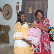 Grâce à la mobilisation de ses membres et l’appui du Groupe Arno, l’association vole ainsi au secours de quelques familles vulnérables de ce village de la capitale économique camerounaise à la veille de la rentrée scolaire 2024/2025.   