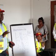 Une centaine de conducteurs professionnels de la compagnie privée camerounaise de transport interurbain des personnes est formée par Securoute academy, sous le regard bienveillant du ministère des Transports.