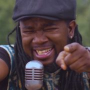 Artiste musicien engagé, Jean Jean Roosevelt a mis sur le marché en août 2024, Mea-culpa qui invite les hommes à reconnaître leur échec pour la bonne marche du monde. Il nous en dit plus dans cette interview accordée à La Plume de l’Aigle.   