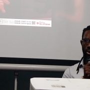 Traversées Africaines. Les artistes musiciens et peintres vont exposer leurs savoirs faire lors d'une exposition à Paris en France du 13 mai au 1er juin.