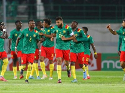 À quelques jours des matchs amicaux face à l’Ouganda et à la Guinée Équatoriale, le sélectionneur des Lions Indomptables, Marc Brys, a publié la liste des 25 joueurs retenus pour ce rassemblement. Entre cadres confirmés, nouveaux visages et trois joueurs issus du championnat local, cette sélection s’annonce stratégique en vue des prochaines échéances.