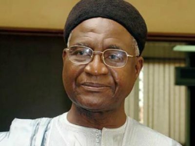 Les régions septentrionales du Cameroun sont en ébullition à quelques mois de l’élection présidentielle. Bello Bouba Maïgari, actuel ministre d’Etat, ministre du Tourisme et des loisirs, fait partie des figures emblématiques qui semblent s’éloigner de l’alliance tissée avec le président sortant, Paul Biya. Dans cette tribune, André Luther Meka, communicant du Rassemblement démocratique du peuple camerounais (Rdpc) revient sur le retour au pays du président de l’Union nationale pour la démocratie et le progrès (Undp). Ce dernier a convoqué une réunion extraordinaire de son parti pour le 28 juin 2025.  