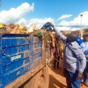 Dans le cadre de la Journée mondiale de l'Environnement le 5 juin dernier, une cinquantaine de journalistes membres du Syndicat des Professionnels de l'Information et de la Communication (SPIC) se sont joints au maire de cette commune de la région de l'Est Cameroun pour une action citoyenne.