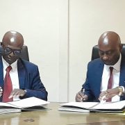 Et pour une vibration en phase, deux visas : celui de Martial Sojio, Directeur général de la société Area Assurances, et celui d’Evariste Yameni, Directeur exécutif de la Bstp-cmr. L’acte qui réunit les deux structures posé le 16 juin 2025 dans la salle de réunion de la Société Area Assurance, porte sur une convention de partenariat engageant ces structures. 