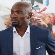 La Commission d’éthique de la Fecafoot a prononcé de lourdes sanctions à l’encontre de Geremi Njitap, président du Syndicat national des footballeurs camerounais (Synafoc), et de son secrétaire général Me Daniel Blaise Ngos. Cette décision, qui fait suite à un incident survenu dans le vestiaire des Lions Indomptables lors de la CAN 2024 en Côte d’Ivoire, relance le débat sur les tensions internes au sein du football camerounais et la gestion des conflits d’autorité dans les grandes compétitions.