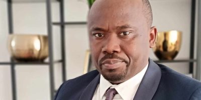 À moins de quatre mois de la présidentielle 2025, le conseiller municipal du Rassemblement démocratique du peuple camerounais (RDPC) dans la commune de Monatélé, crée la surprise en contestant devant la justice et par voie officielle auprès d’Elecam, le processus de désignation du candidat du parti au pouvoir. Dans un communiqué rendu public ce 18 juin 2025, Léon Theiller Onana exige la tenue préalable d’un congrès ordinaire pour valider toute candidature. Une démarche inédite qui met en lumière des tensions internes et soulève de sérieuses interrogations sur le respect des textes et la neutralité de l’arbitre électoral.