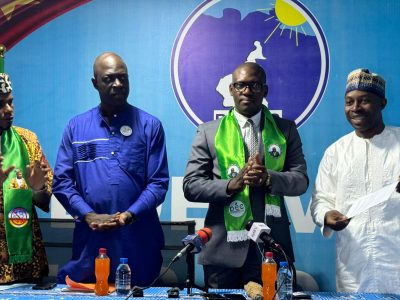 La candidature du Premier secrétaire du Peuple uni pour la rénovation sociale (PURS), Serge Espoir Matomba à l’élection présidentielle d’octobre prochain a reçu le soutien de trois formations politiques ce jeudi 10 juillet 2025 à Yaoundé. Il s’agit du Parti Écologique du Cameroun, du Parti de la Démocratie et du Développement du Cameroun, et du Mouvement Debout contre la Dépénalisation de l’Homosexualité.
