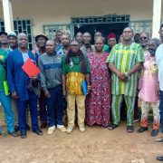 Dans cette commune de la région du Centre au Cameroun, les autorités locales lancent une procédure d'urgence pour l'établissement d'actes de naissance, en s'appuyant sur les dispositions de l'article 56 (2) de la loi 2024/016 du 23 décembre 2024 portant organisation du système d'enregistrement des faits d'état civil au Cameroun.