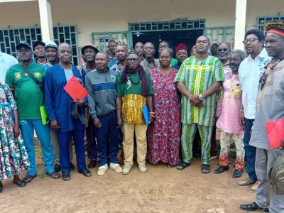 Dans cette commune de la région du Centre au Cameroun, les autorités locales lancent une procédure d'urgence pour l'établissement d'actes de naissance, en s'appuyant sur les dispositions de l'article 56 (2) de la loi 2024/016 du 23 décembre 2024 portant organisation du système d'enregistrement des faits d'état civil au Cameroun.