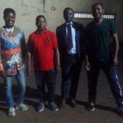 La scène s’est déroulée le 13 juillet 2025. Grâce à l’intervention musclée du Syndicat national des professionnels de l’information et de la communication du Cameroun  (SPIC), les trois ex-employés de Jean Igor Biwolè ont pu regagner leurs domiciles.