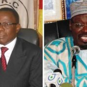 À l’approche de l’élection présidentielle de 2025, les manœuvres de positionnement au sein des partis politiques camerounais mettent en lumière une contradiction saisissante : des leaders qui prônent les idéaux démocratiques, tout en s’en affranchissant dans les faits. La récente démission d’Abbo Yero, figure historique du Front pour le Salut National du Cameroun (FSNC), en est une illustration frappante.