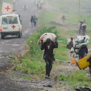 Ce lundi 30 juin 2025, jour de la commémoration de l’indépendance de la République Démocratique du Congo, un incident préoccupant a eu lieu dans l’espace aérien congolais. Les Forces Armées de la République Démocratique du Congo (FARDC) ont annoncé avoir détecté et intercepté un aéronef non identifié ayant violé l’espace aérien national, sans plan de vol ni autorisation préalable.