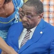 Depuis le 1er mai 2025, presque tous les problèmes soulevés par Jordan Elolongue, porte-parole des délégués du personnel de la Communauté urbaine de Douala (CUD) n’ont pas eu une suite favorable. Nous publions ci-dessous, l’intégralité de ce discours qui revient sur les réalisations et les manquements de l’actuel Maire de la ville de Douala, Roger Mbassa Ndine.