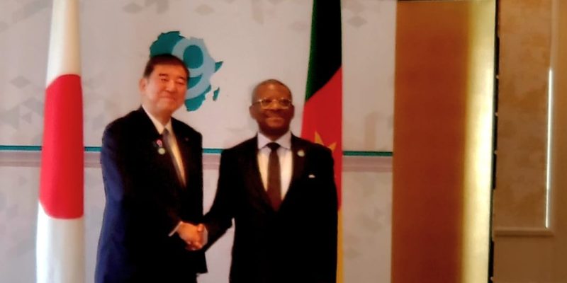 Le Premier ministre et chef du gouvernement, Dr Joseph Dion Ngute et son homologue japonais, Shigeru Ishiba, ont échangé sur les moyens d'améliorer la coopération entre le Cameroun et le Japon dans les années à venir. Cela s'est déroulé lors de la deuxième journée de la 9ème édition de la Conférence Internationale de Tokyo sur le Développement de l'Afrique (TICAD 2025), qui se tient actuellement à Yokohama, au Japon.