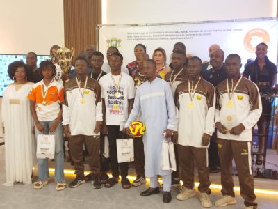 La commune balnéaire d’Adiaké a poursuivi, ce samedi 30 août 2025, les festivités de l’étape locale du Festival du Tourisme et des loisirs de Côte d’Ivoire (FESTOURL-CI), placé sous le patronage de Aka Aouelé, président du Conseil régional du Sud-Comoé, sous l’égide du ministre du Tourisme Siandou Fofana et le parrainage du député-maire Hien Yacouba Sié.