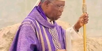 Le diocèse de Mbalmayo a annoncé, ce dimanche 7 septembre 2025, le décès de Mgr Adalbert Ndzana. Âgé de 86 ans, il est mort à Yaoundé des suites d’une maladie, a indiqué dans un communiqué Mgr Joseph‑Marie Ndi‑Okalla, évêque en fonction.