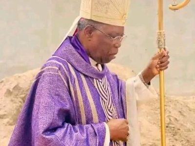 Le diocèse de Mbalmayo a annoncé, ce dimanche 7 septembre 2025, le décès de Mgr Adalbert Ndzana. Âgé de 86 ans, il est mort à Yaoundé des suites d’une maladie, a indiqué dans un communiqué Mgr Joseph‑Marie Ndi‑Okalla, évêque en fonction.