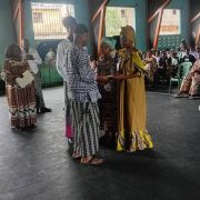 Environ 80 élèves et étudiants ayant obtenu de bonnes notes au terme de l’année scolaire et académique précédente ont été primés lors de la 12ème édition de l’Excellence Bonamoukouri dimanche dernier dans l’enceinte du collège De la Salle.
