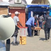 Leur action a consisté ces derniers jours à aller vers les populations, notamment dans les grands centres de regroupements que sont les marchés et les églises, afin de leur donner la conduite à tenir une fois qu’elles se retrouveraient devant les bureaux de vote en vue d’accomplir cet acte citoyen qui conduira à l’élection du prochain président de la République du Cameroun.
