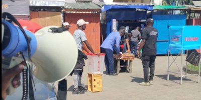 Leur action a consisté ces derniers jours à aller vers les populations, notamment dans les grands centres de regroupements que sont les marchés et les églises, afin de leur donner la conduite à tenir une fois qu’elles se retrouveraient devant les bureaux de vote en vue d’accomplir cet acte citoyen qui conduira à l’élection du prochain président de la République du Cameroun.