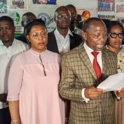 La Plate-Forme pour l’Engagement Citoyen de Côte d’Ivoire (PEC-CI), regroupant 37 organisations, associations, ONG et mouvements de la société civile, a réagi samedi 13 septembre 2025, à son siège de Cocody Faya, à la publication de la liste définitive des candidats retenus pour l’élection présidentielle d’octobre prochain.