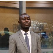 Le mercredi 24 septembre 2025, la salle François Lougah du Palais de la Culture de Treichville a été le théâtre d’une mobilisation exceptionnelle. Plus de 1500 associations et mouvements de soutien au président sortant Alassane Ouattara ont répondu présent à l’appel du ministre Konaté Khalil, Directeur central en charge des mouvements associatifs pour la campagne présidentielle.