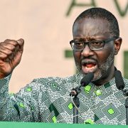 La publication de la liste définitive des candidats à l’élection présidentielle d’octobre 2025 a provoqué une onde de choc dans le paysage politique ivoirien. Pour Tidjane Thiam, président du Parti Démocratique de Côte d’Ivoire (PDCI-RDA), cette décision « constitue un véritable test manqué pour la démocratie ».
