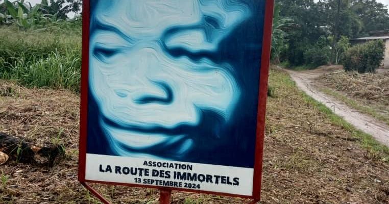 Le Mpodol est mort, vive le Mpodol ! Le nationaliste Ruben Um Nyobè est lâchement assassiné le 13 septembre 1958 à Boumyebel par les forces coloniales françaises alors qu’il ne revendiquait que l’indépendance du peuple camerounais. Un acte légitime pour tout citoyen qui aspire au développement. Ce samedi 13 septembre 2025, cela fait exactement 67 ans qu’il nous a quittés.