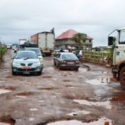 Terre fertile, climat propice à tout type d’agriculture, ressources humaines qualifiées, le Camerounais est censé consommer les meilleurs fruits de son pays.