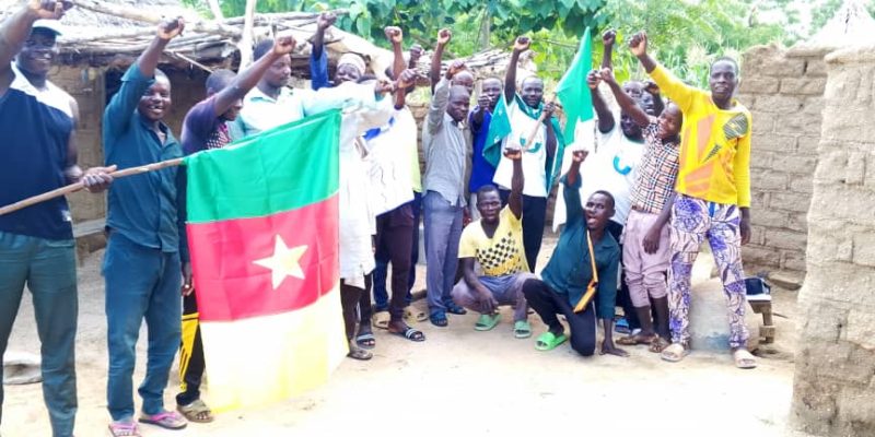 Joshua Osih, candidat du Social Democratic Front (SDF), a intensifié sa tournée électorale dans le Grand Nord du Cameroun, au terme d’une journée marquée par de larges rassemblements et par une accusation publique de plagiat visant le parti au pouvoir, le Rassemblement Démocratique du Peuple Camerounais (RDPC).